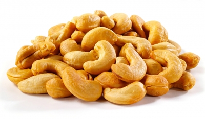 Why can&#039;t you buy cashews with shells?